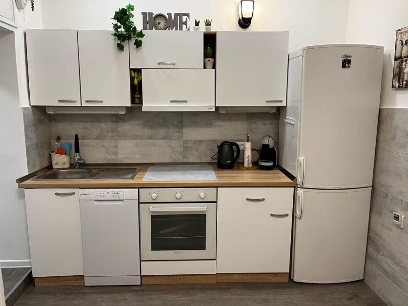 Apartman Plasse Rijeka Exterior photo