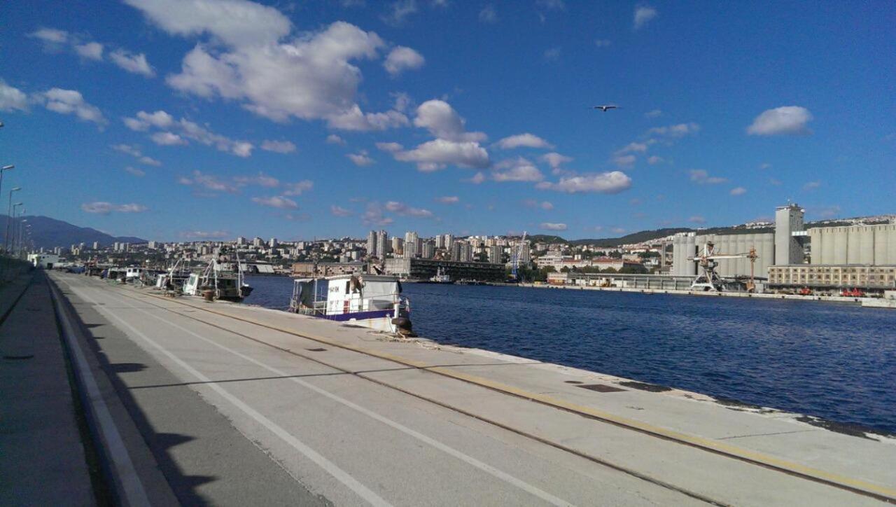 Apartman Plasse Rijeka Exterior photo